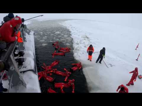 The coolest experience - Icebreaker cruise - Traveling outside the box
