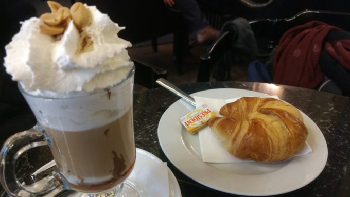 Trendy coffee shops in Budapest