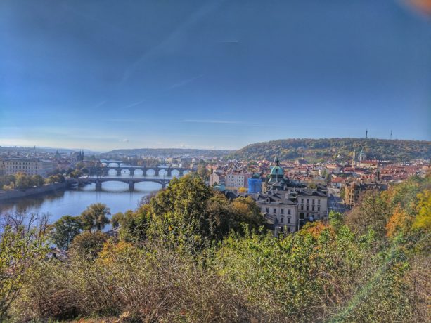 A great panoramic bike and castle tour in Prague